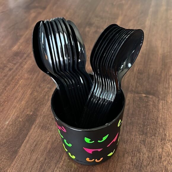 Halloween Party Items- Party Bowls, Plates, Napkins, Spoons, Knives, Forks, Cups - Picture 10 of 16